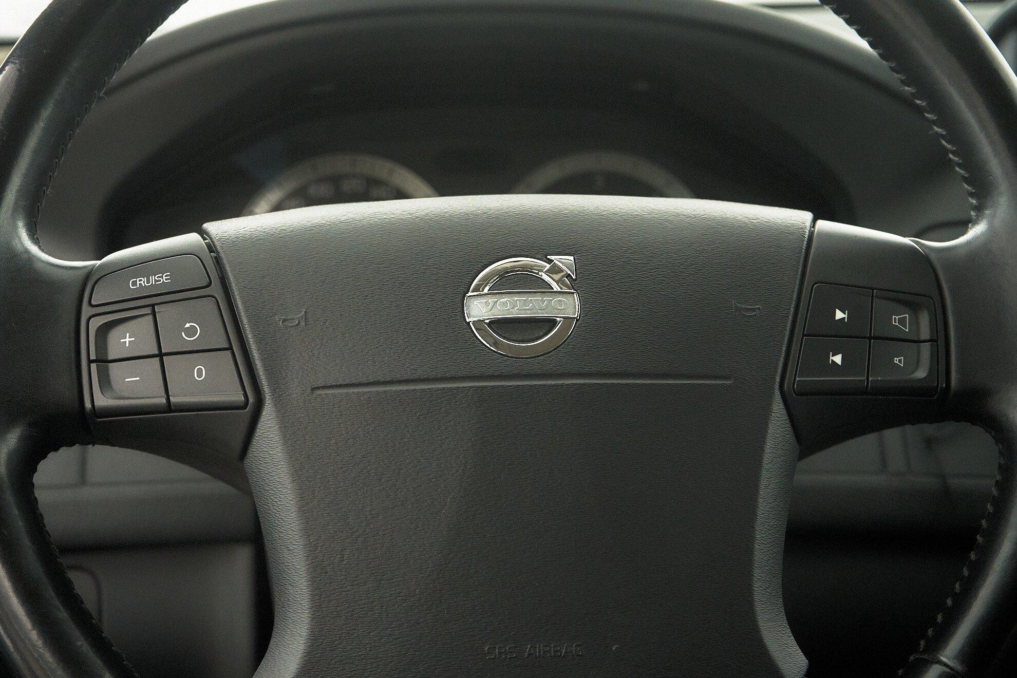 Volvo XC60 2013, серый