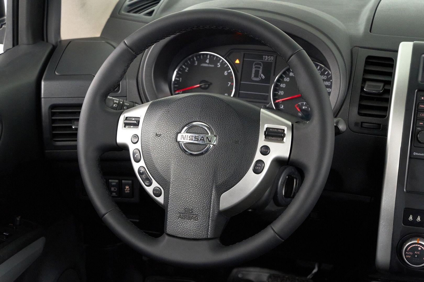 Nissan X-Trail 2014, серый