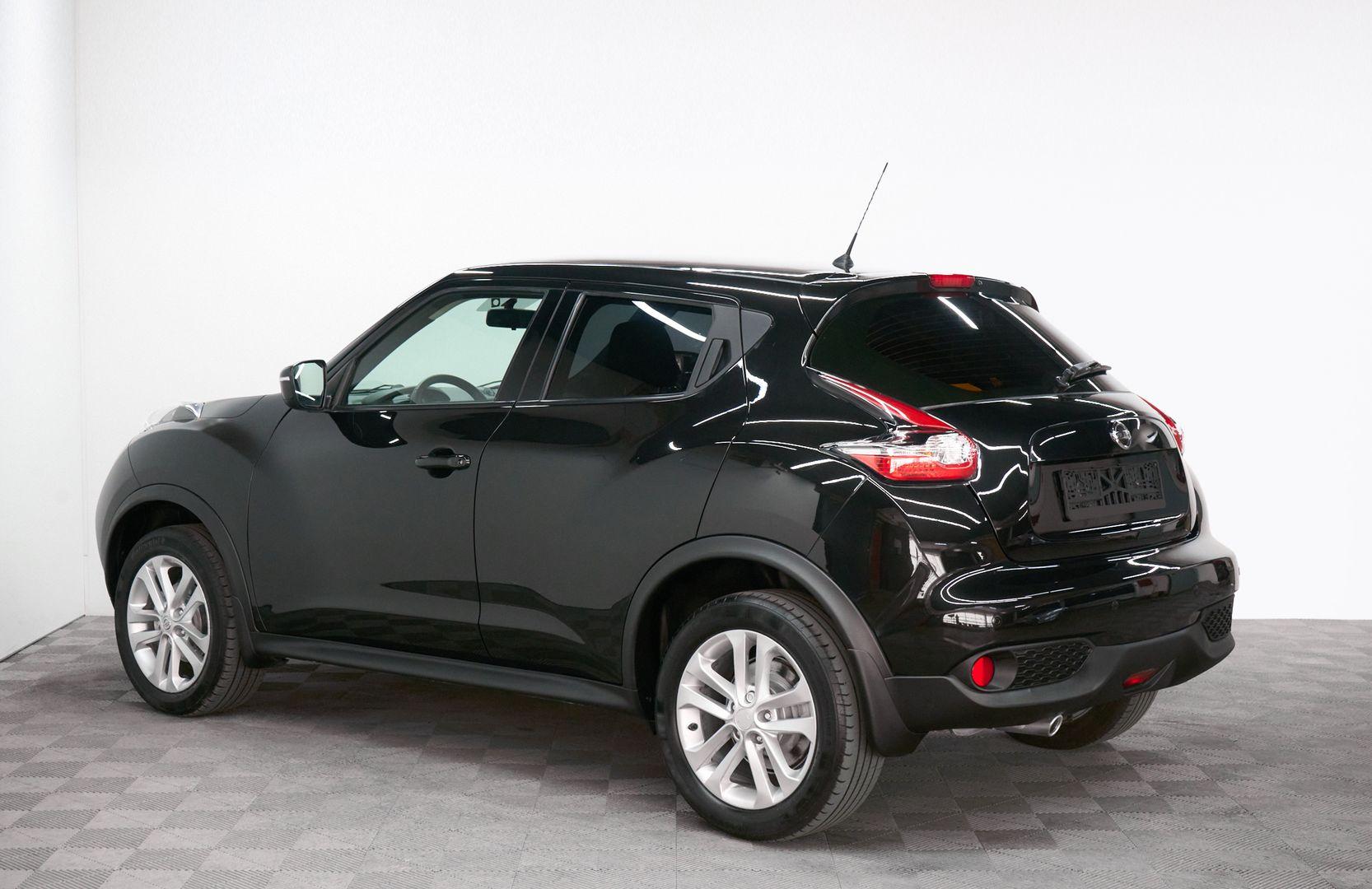 Nissan Juke 2018, черный