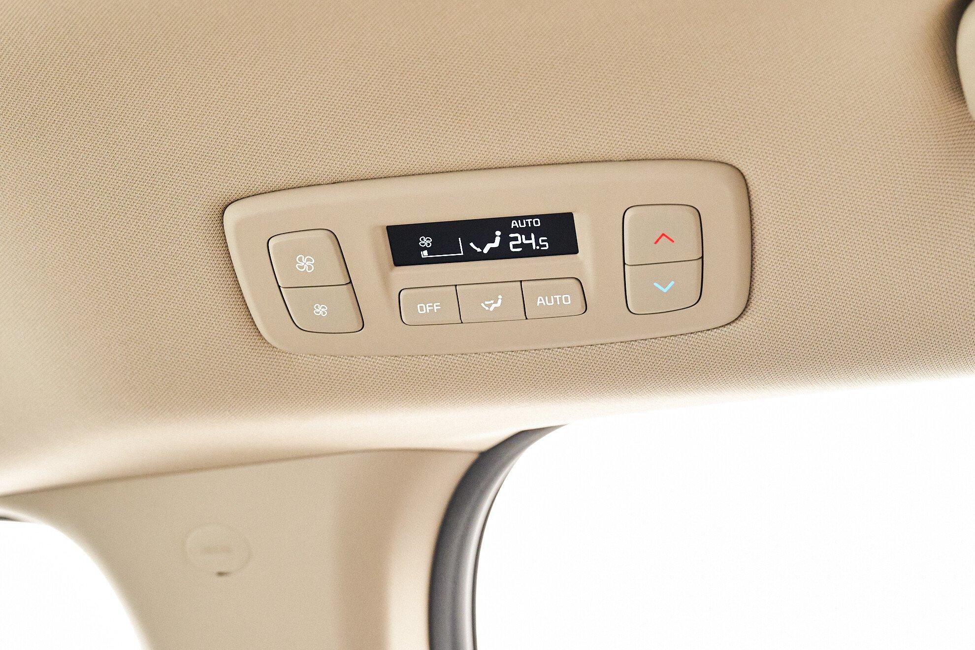 Kia Carnival 2021, белый