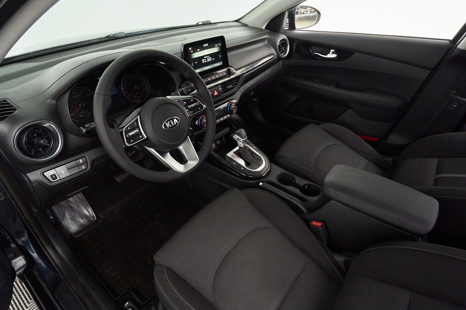 Kia Cerato 2020, черный