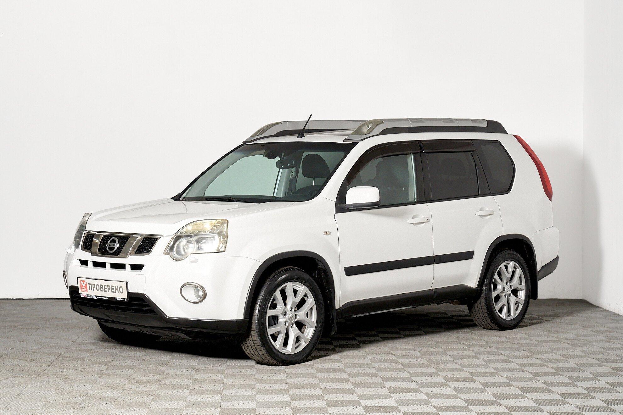 Nissan X-Trail 2011, белый
