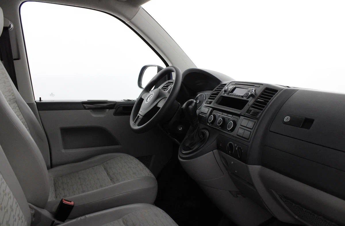 Volkswagen Transporter 2013, синий