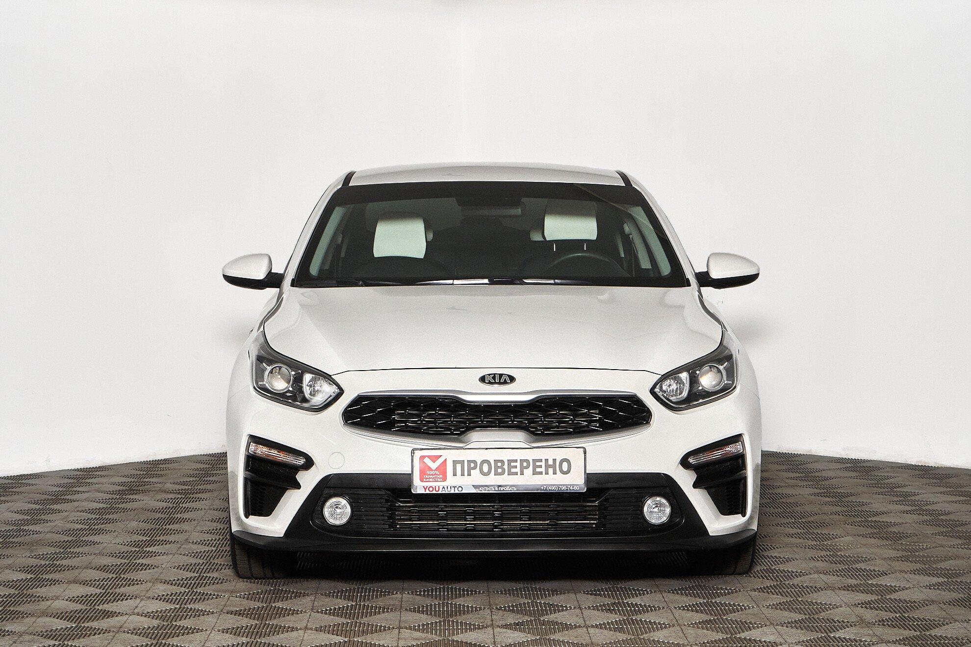 Kia Cerato 2021, белый