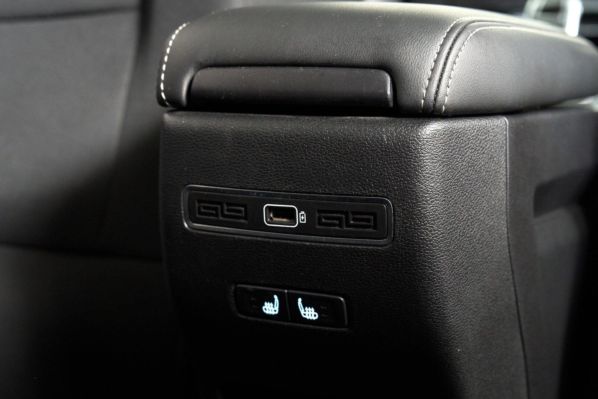 Geely Coolray 2020, серый