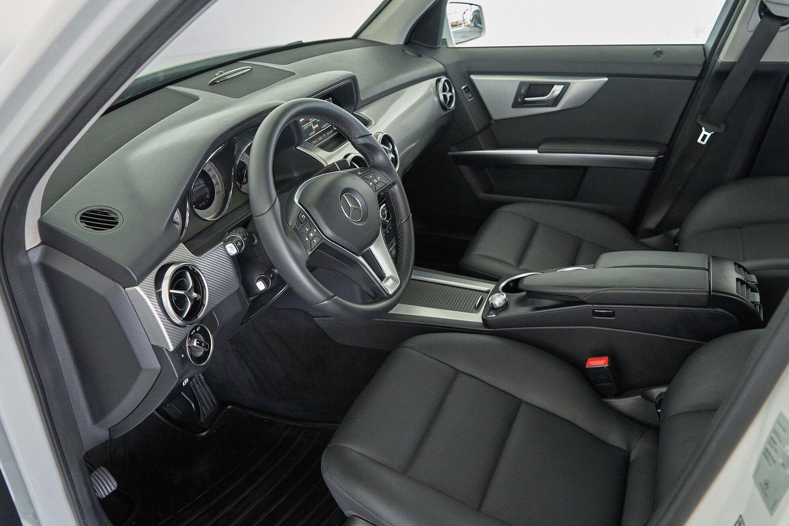 Mercedes-Benz GLK-Класс 2014, белый
