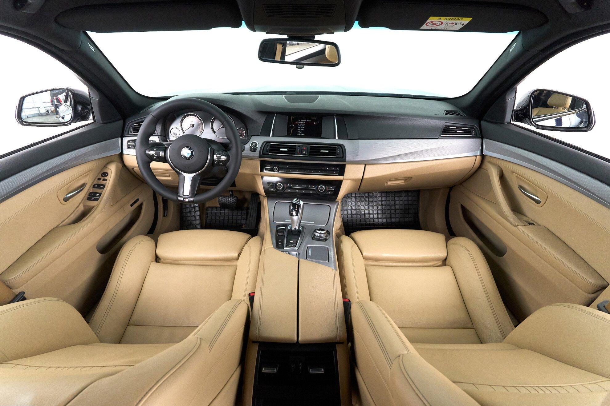BMW 5 серии 2013, черный