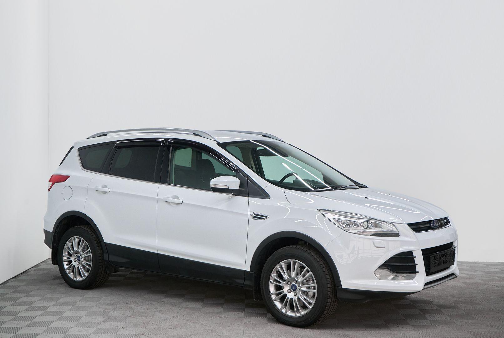 Ford Kuga 2015, белый