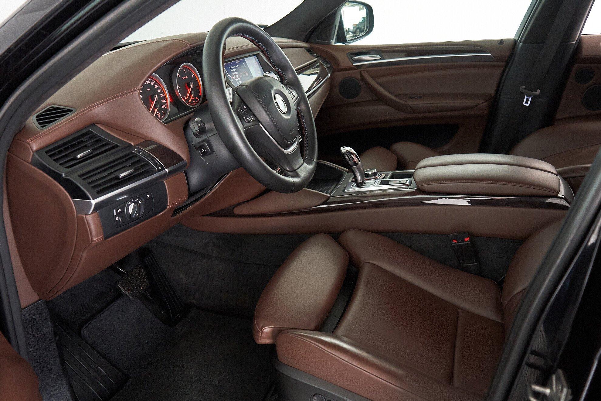 BMW X6 2010, черный