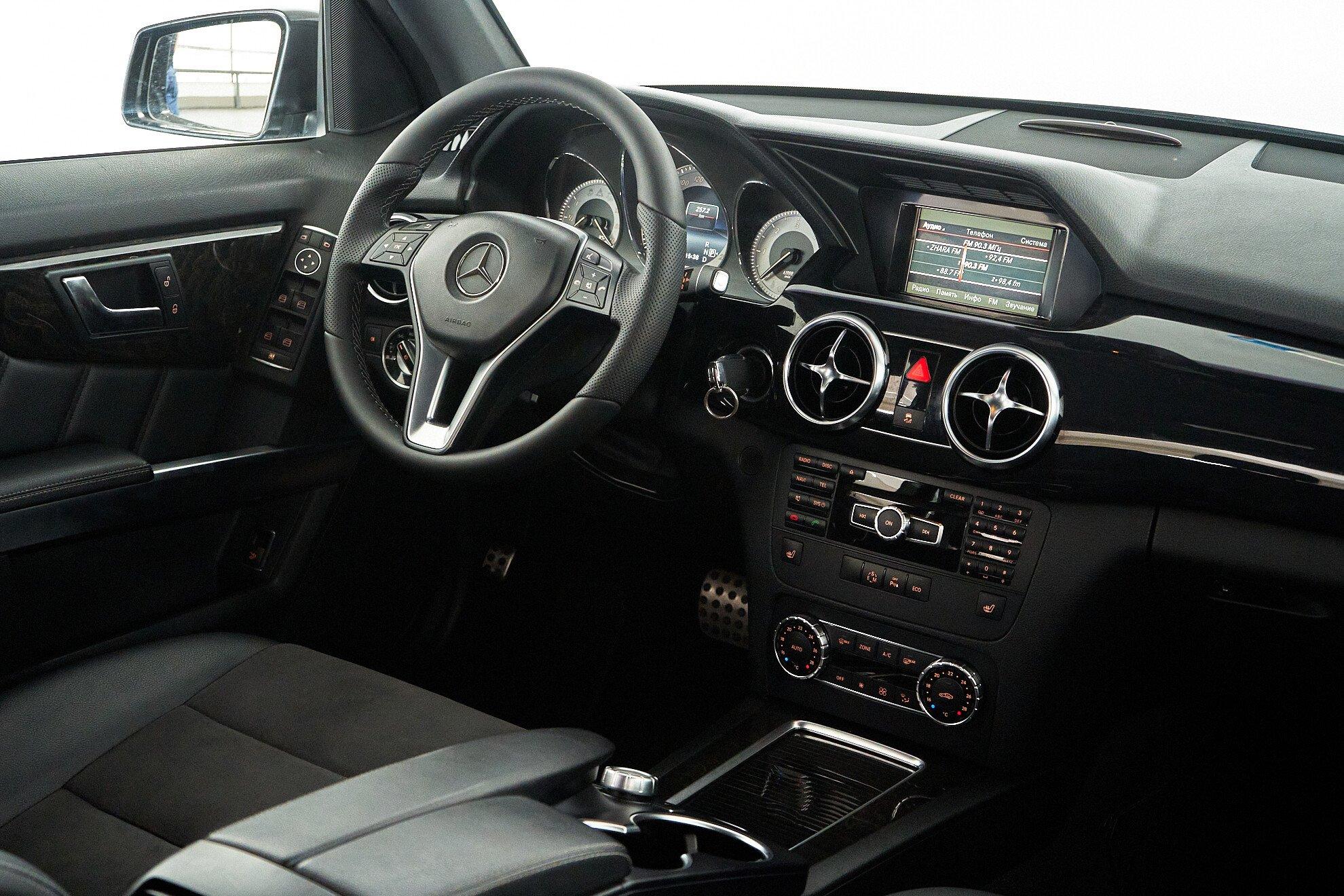 Mercedes-Benz GLK-Класс 2013, черный