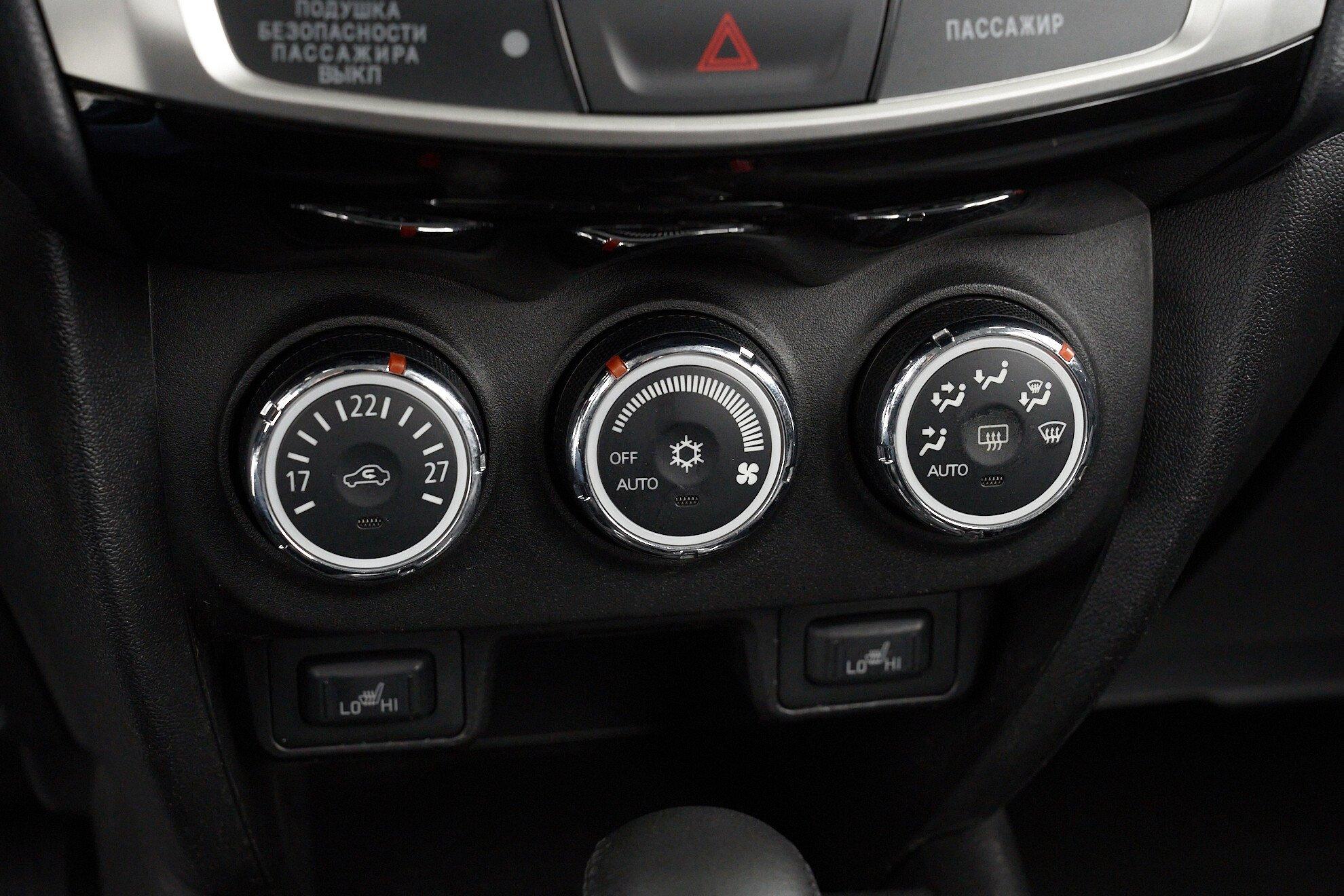 Mitsubishi ASX 2014, серый