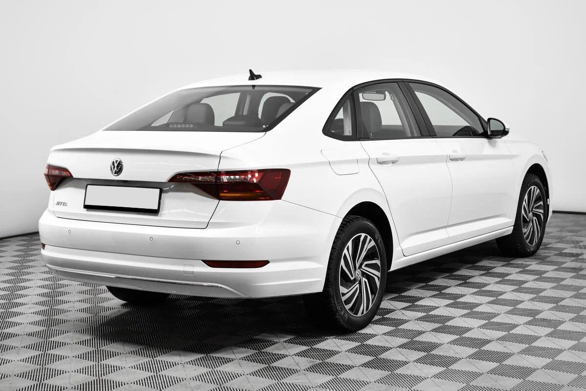 Volkswagen Jetta 2021, белый