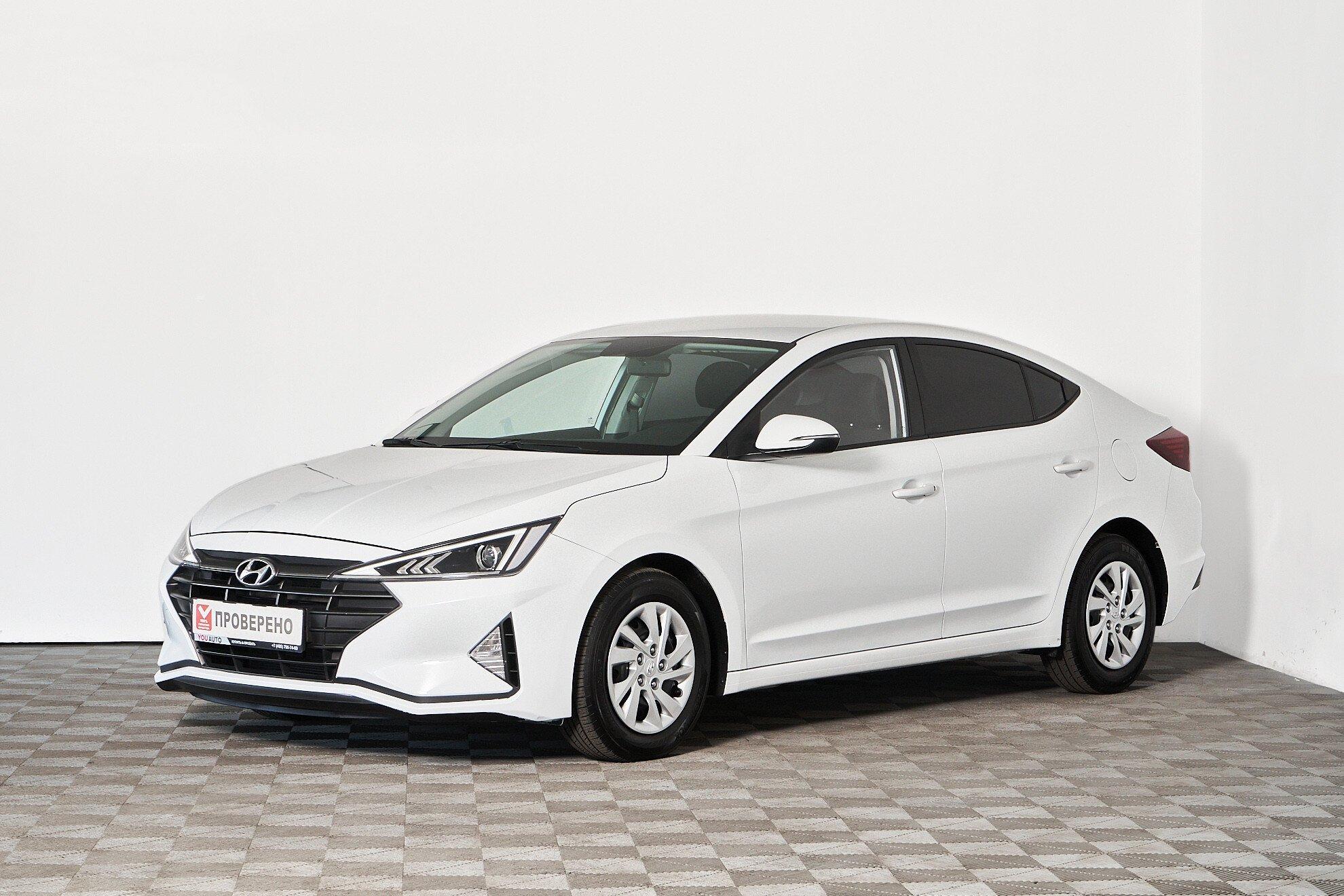 Hyundai Avante 2019, белый