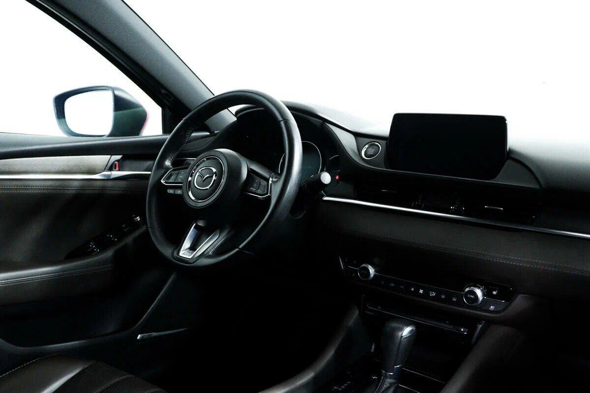 Mazda 6 2020, красный