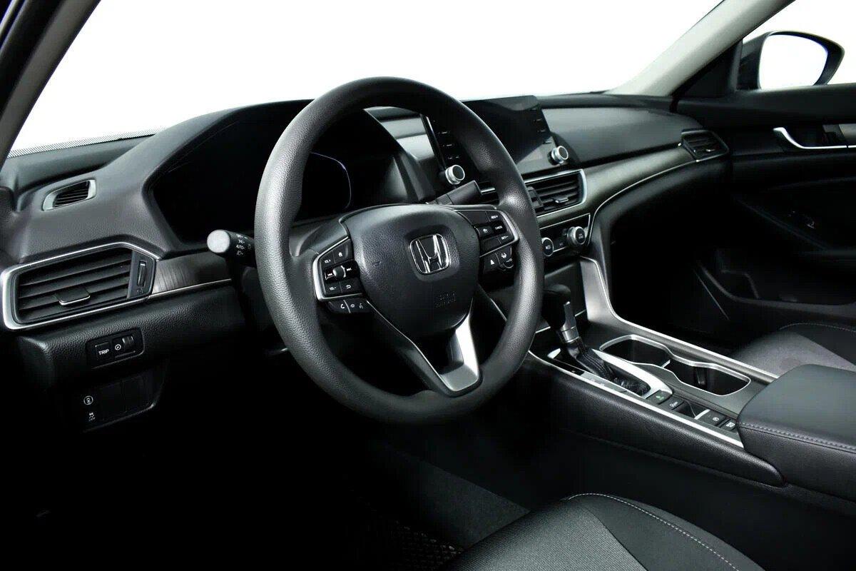 Honda Accord 2021, черный
