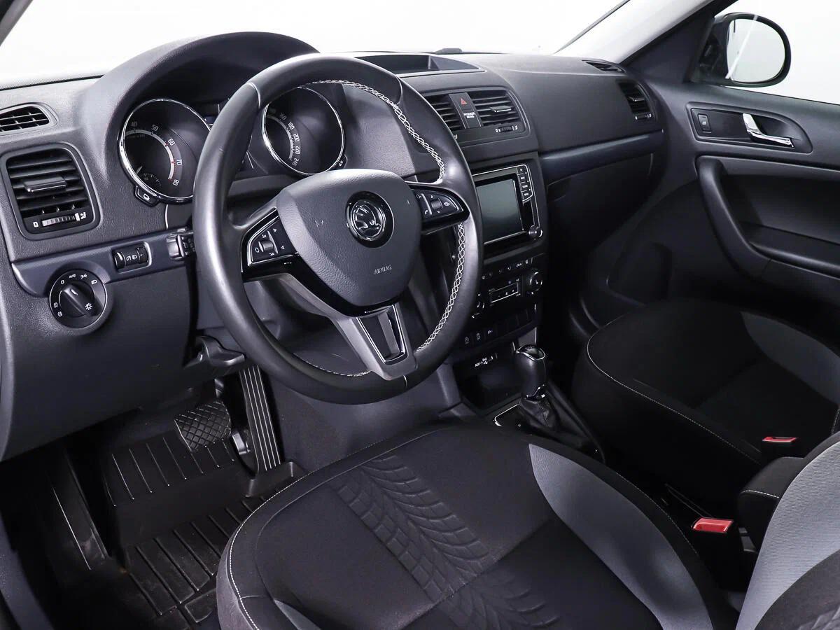 Skoda Yeti 2016, серебряный