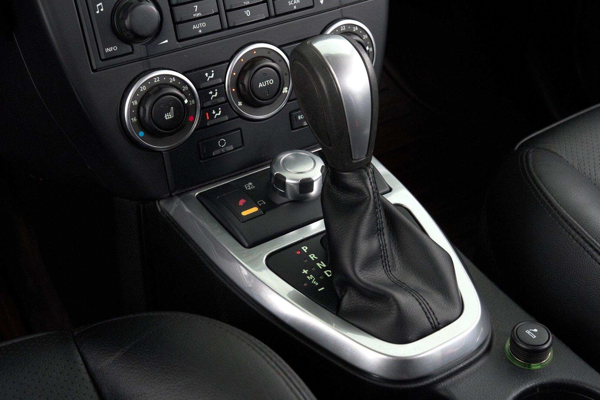 Land Rover Freelander 2009, серый