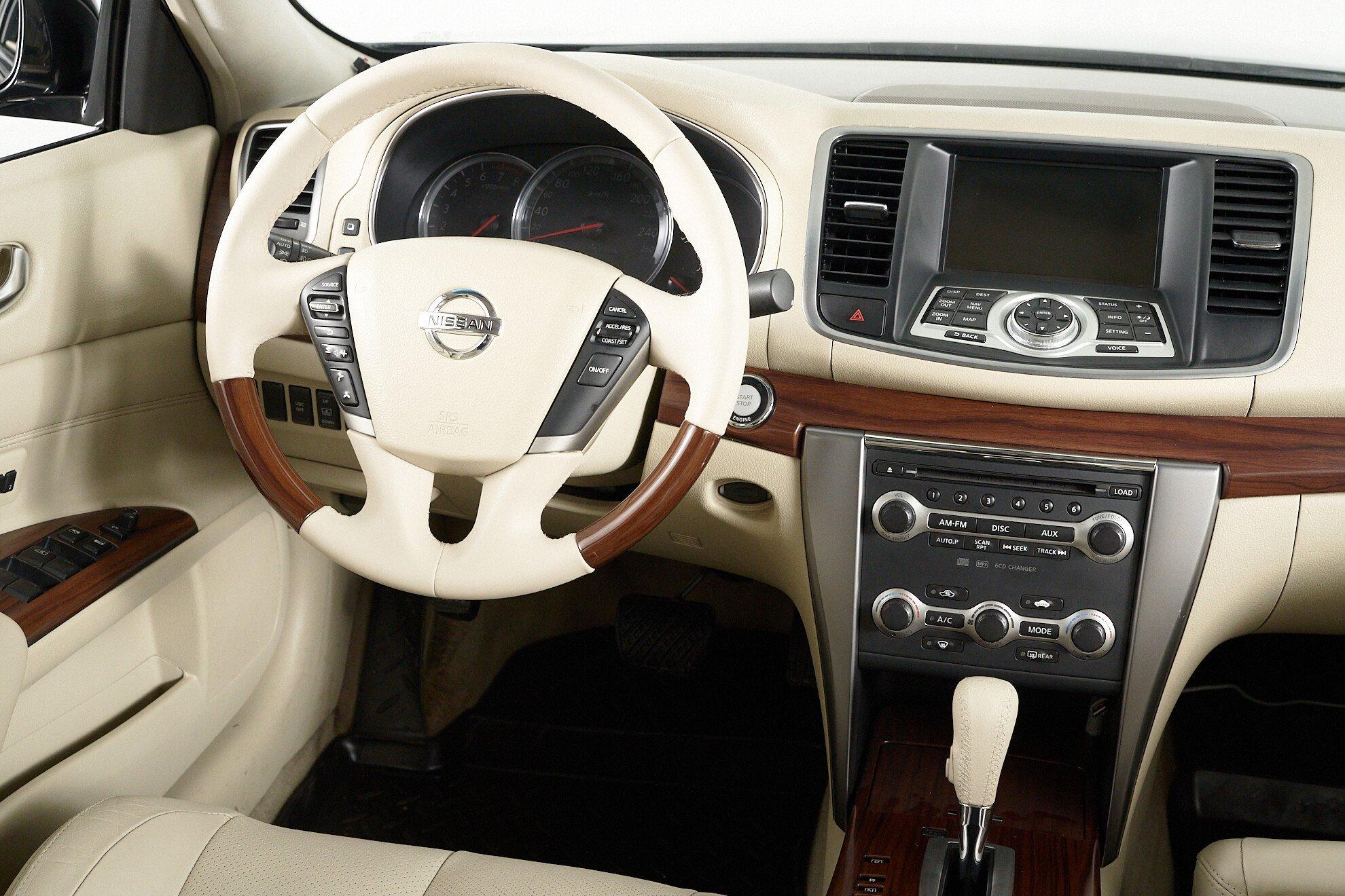 Nissan Teana 2010, черный