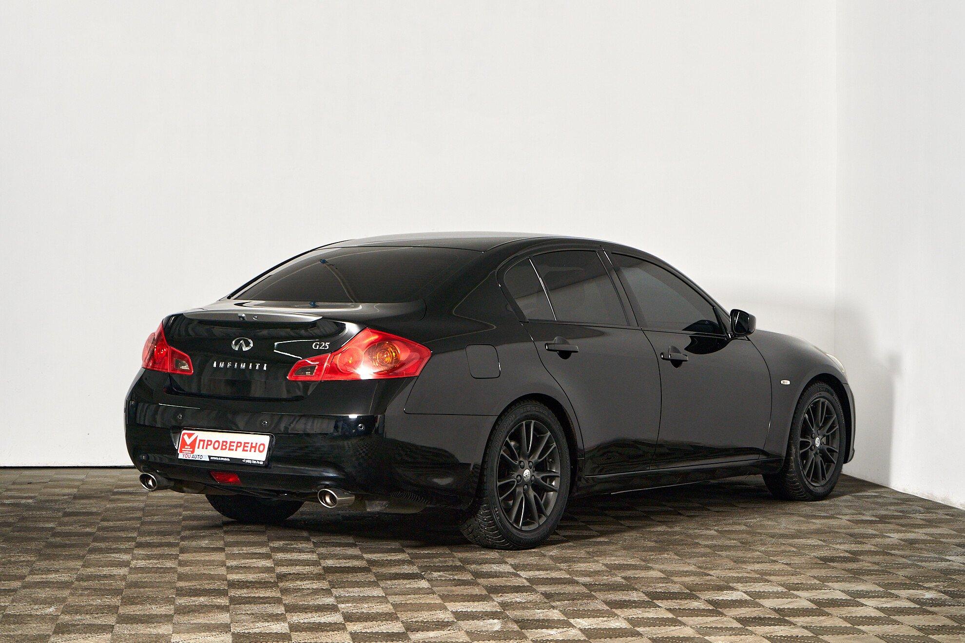 Infiniti G 2010, черный