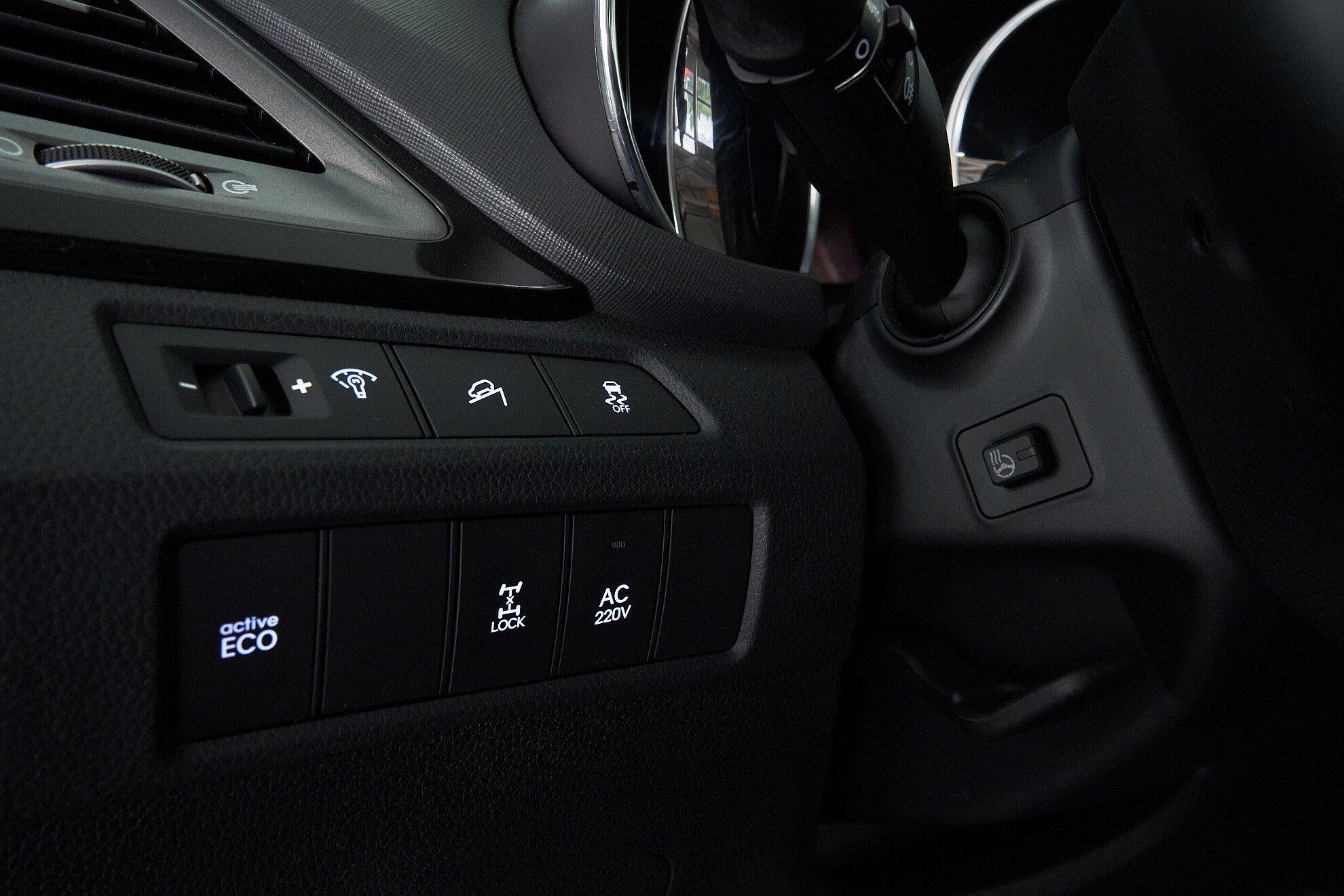 Hyundai Santa Fe 2015, белый