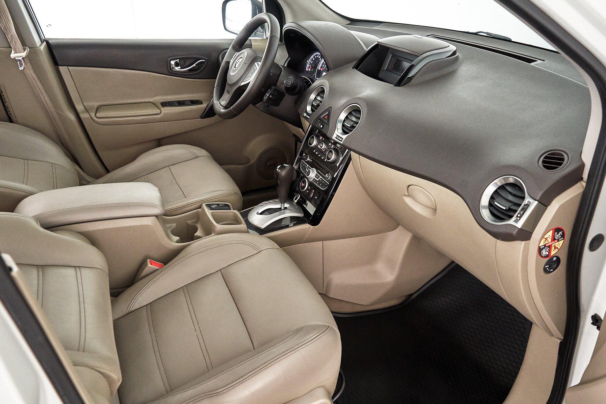 Renault Koleos 2012, белый