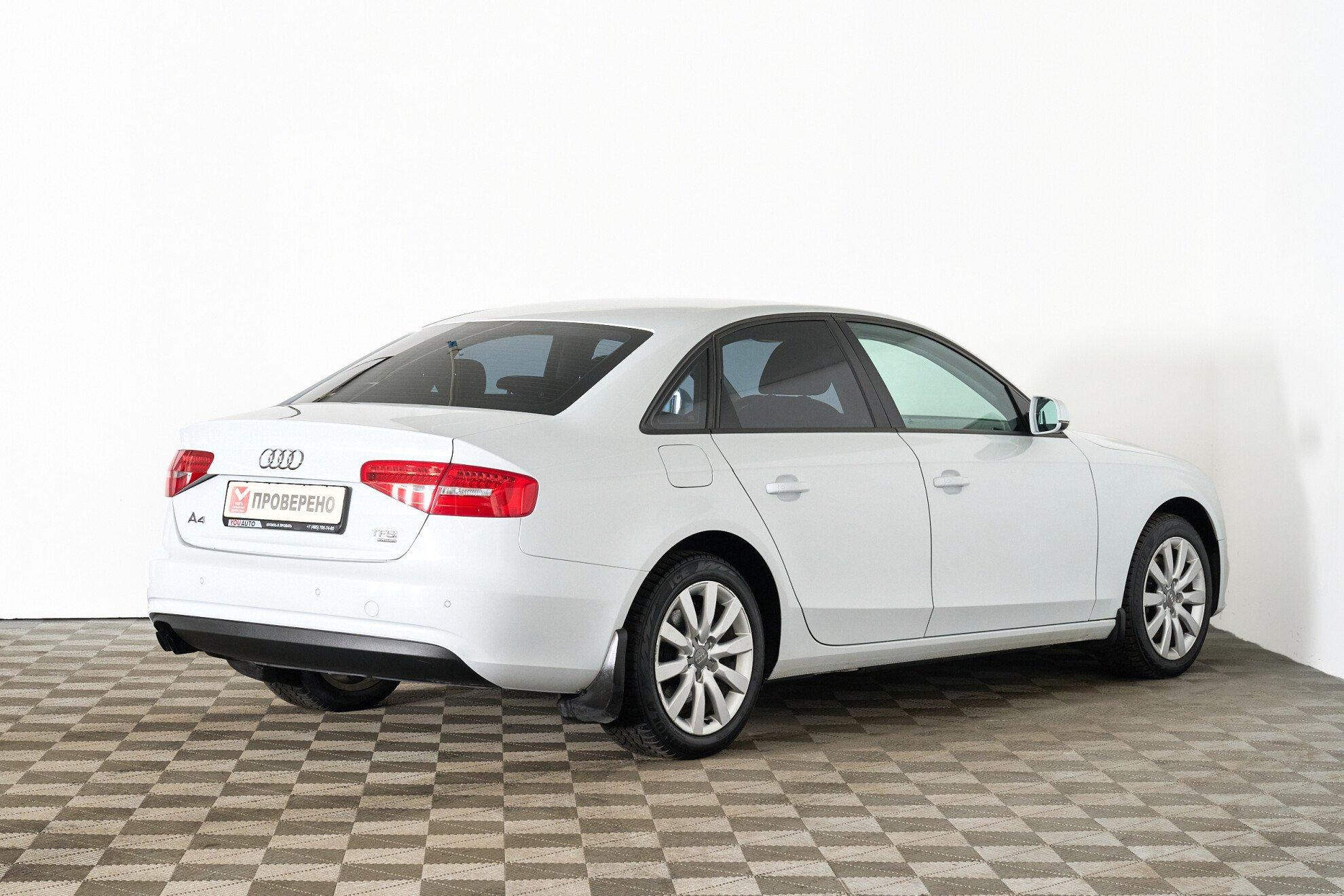 Audi A4 2012, белый