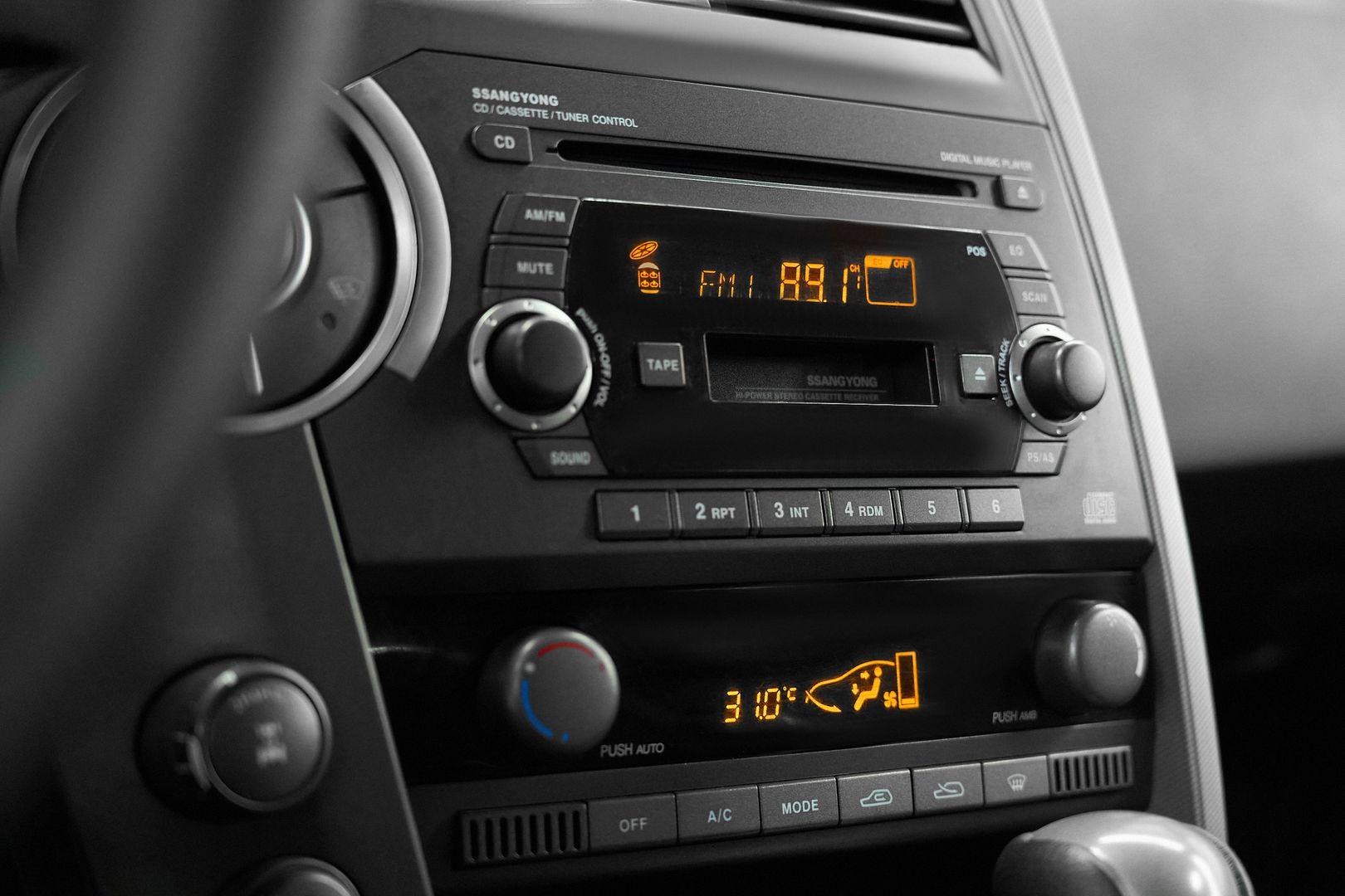 SsangYong Kyron 2012, белый