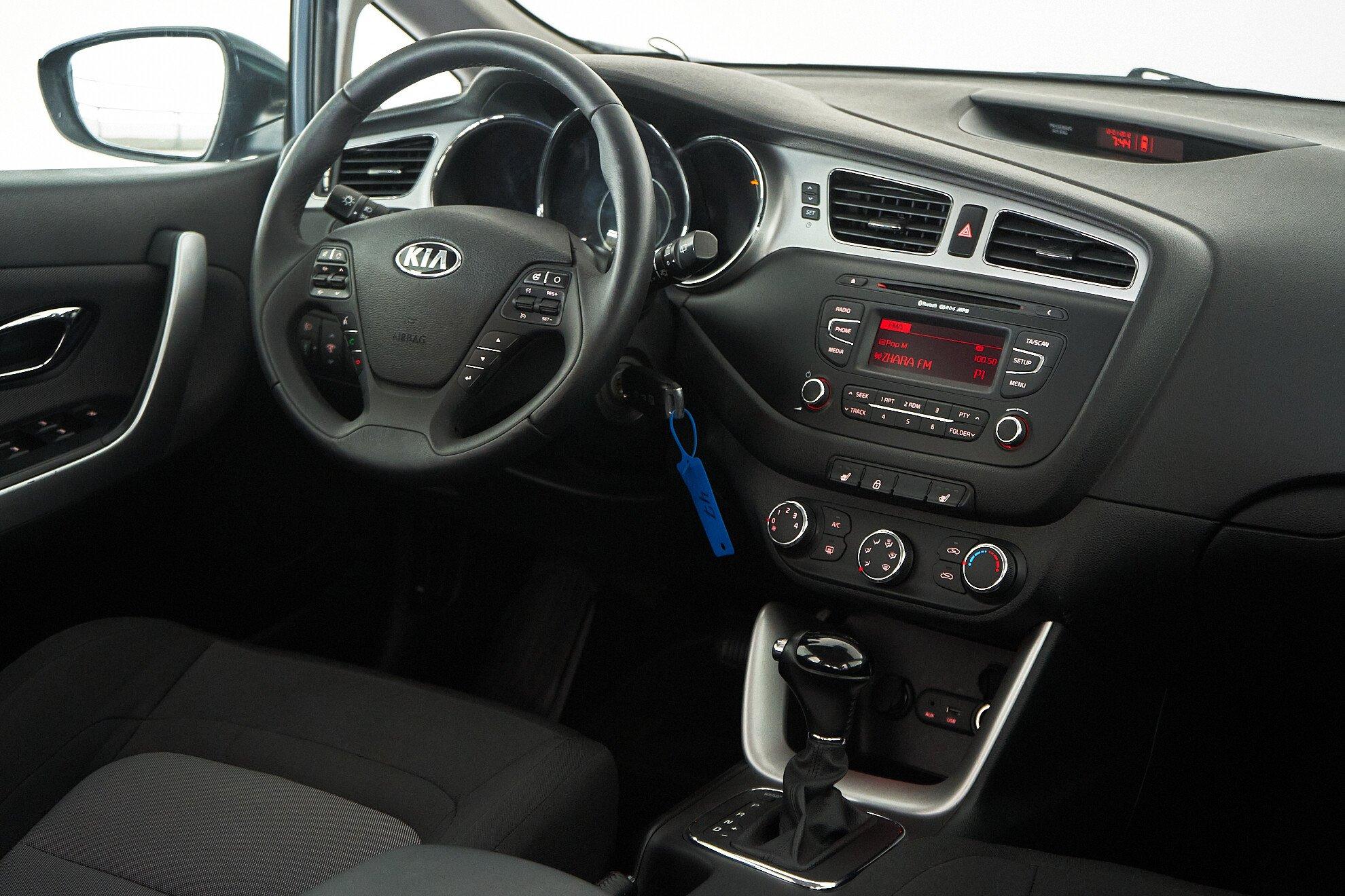 Kia Ceed 2017, синий