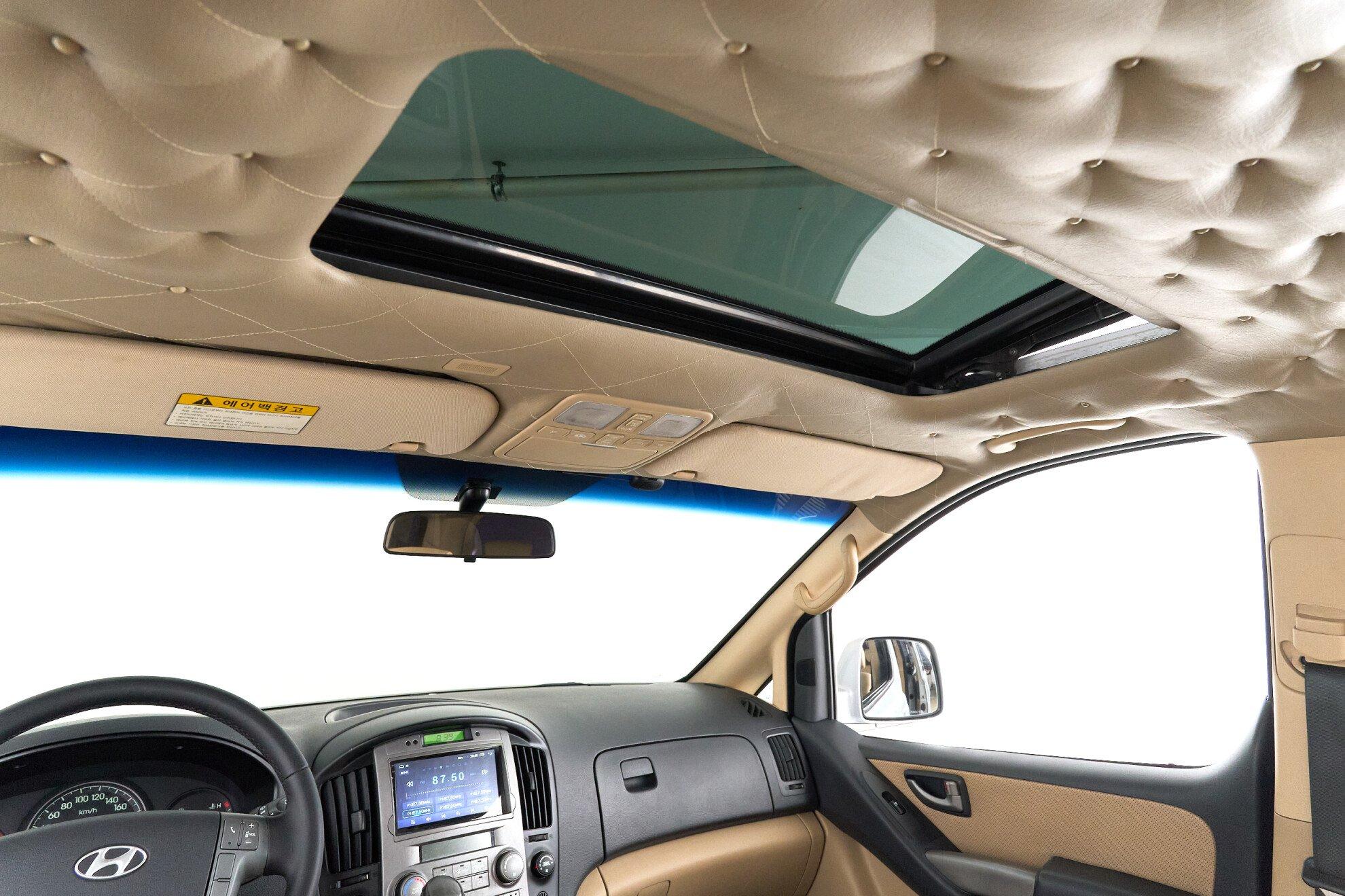 Hyundai Grand Starex 2012, серый