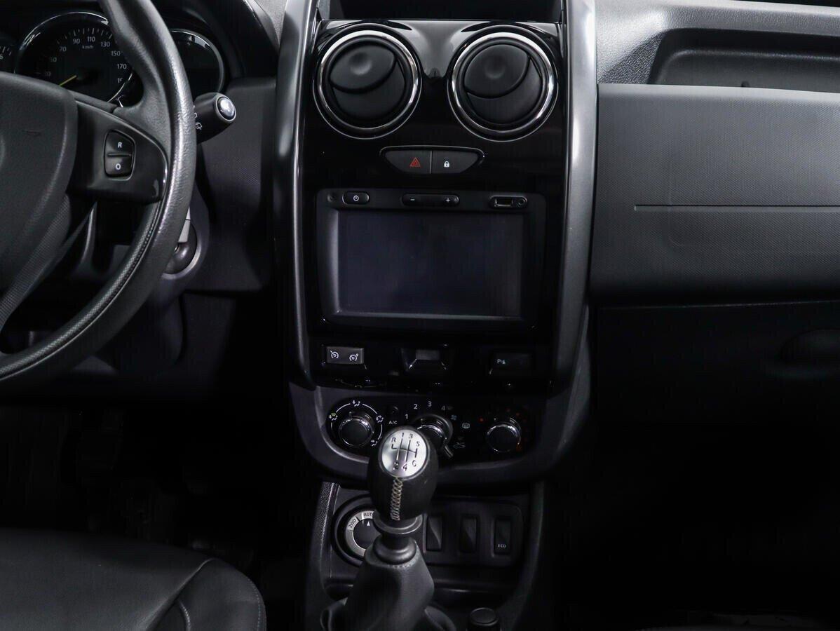Renault Duster 2020, серебряный