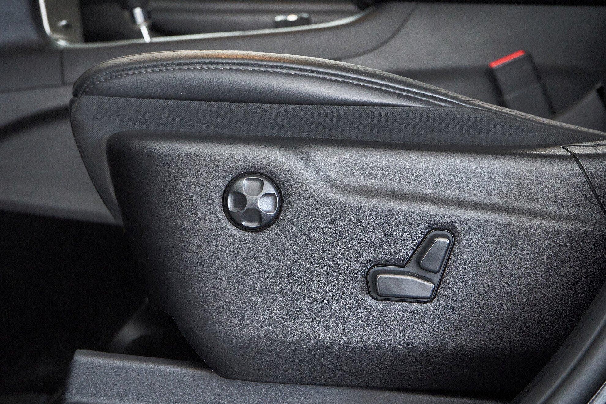 Jeep Grand Cherokee 2012, черный