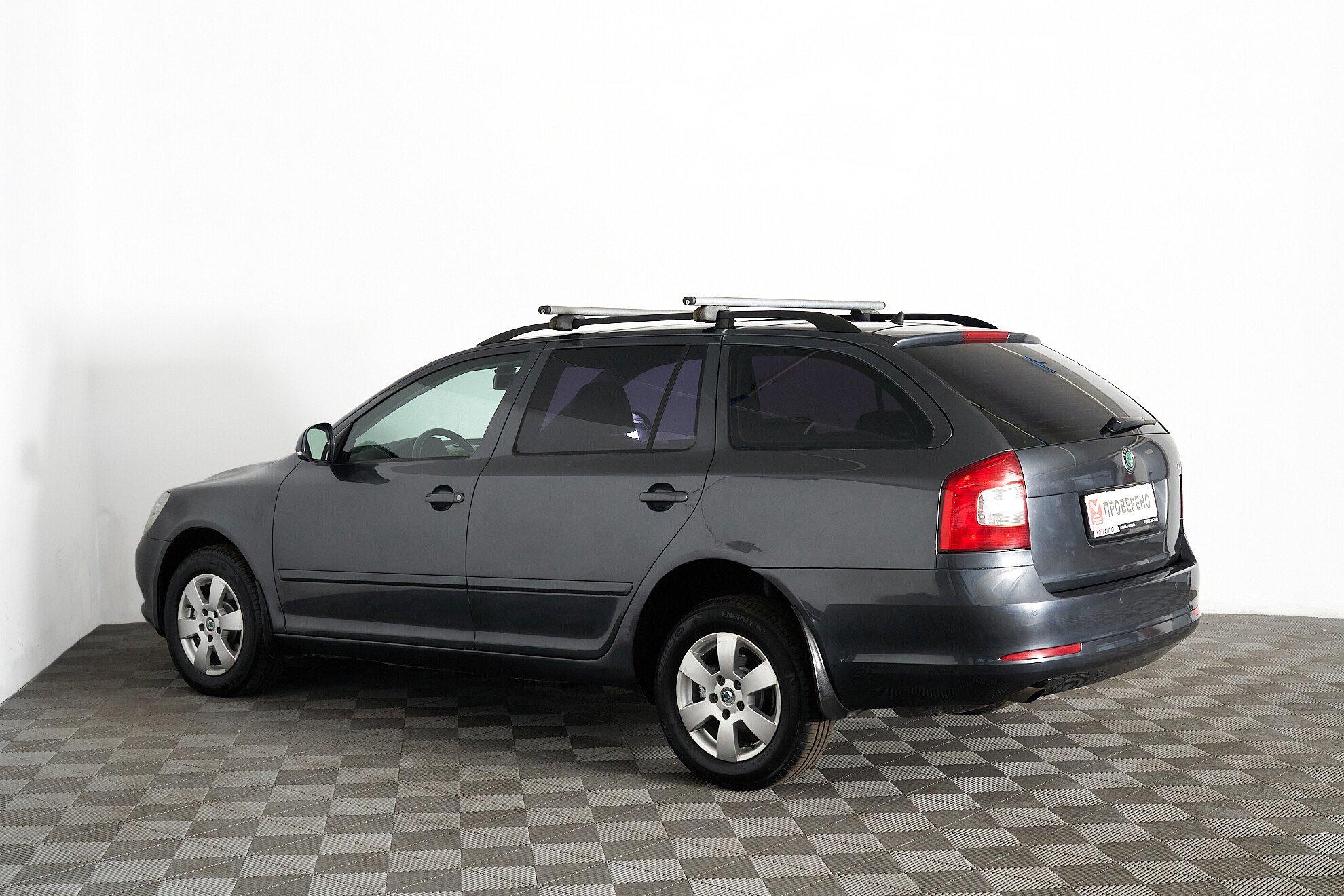 Skoda Octavia 2012, серый