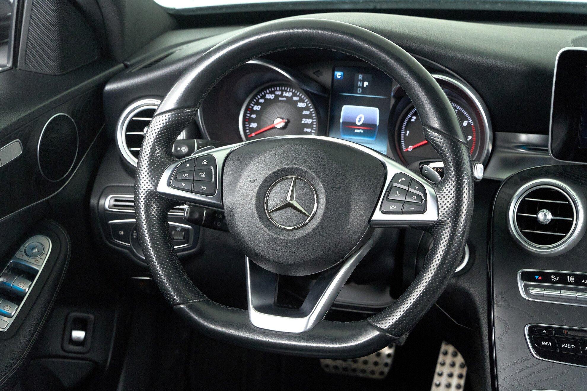 Mercedes-Benz C-Класс 2017, синий