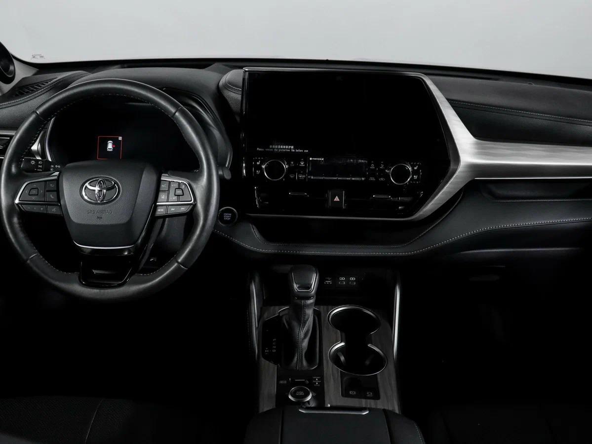 Toyota Highlander 2025, черный