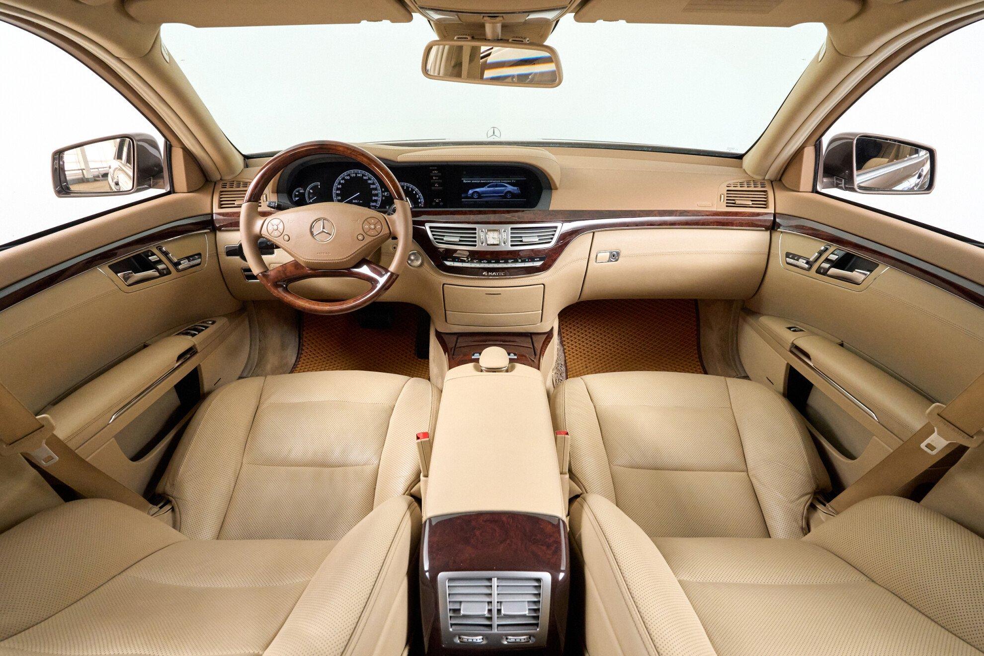 Mercedes-Benz S-Класс 2012, коричневый