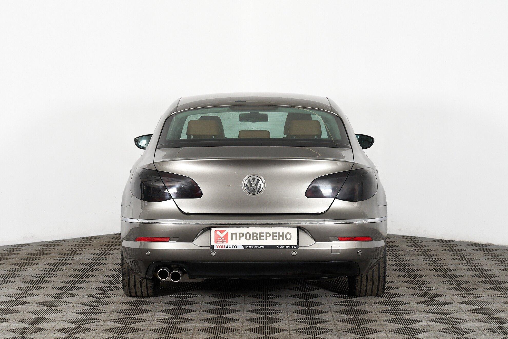 Volkswagen Passat CC 2010, бежевый