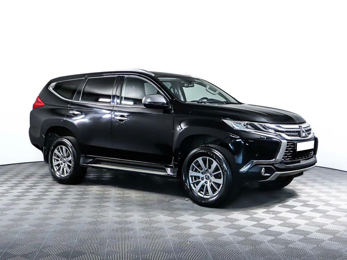 Mitsubishi Pajero Sport 2018, черный