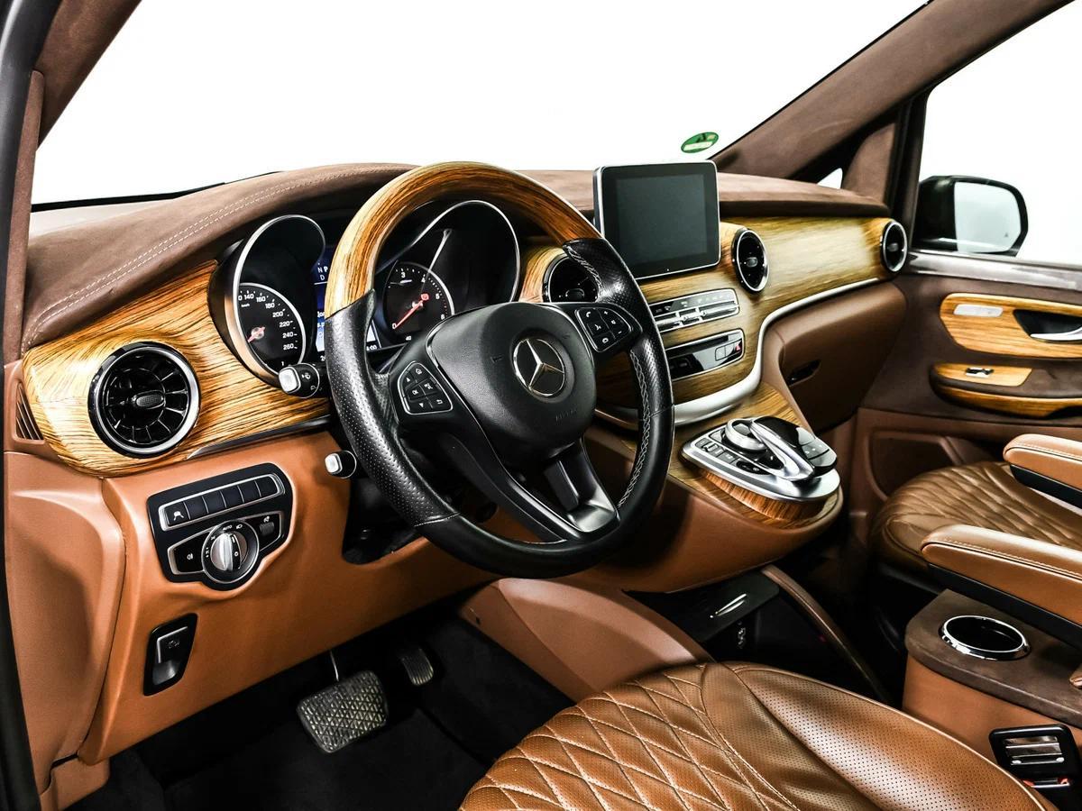 Mercedes-Benz V-Класс 2019, черный