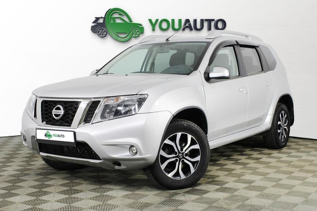 Nissan Terrano 2018, серебряный