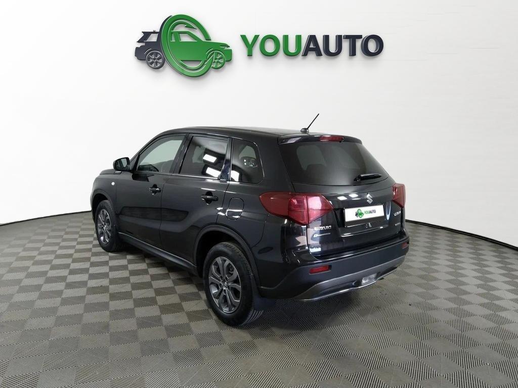 Suzuki Vitara 2020, черный