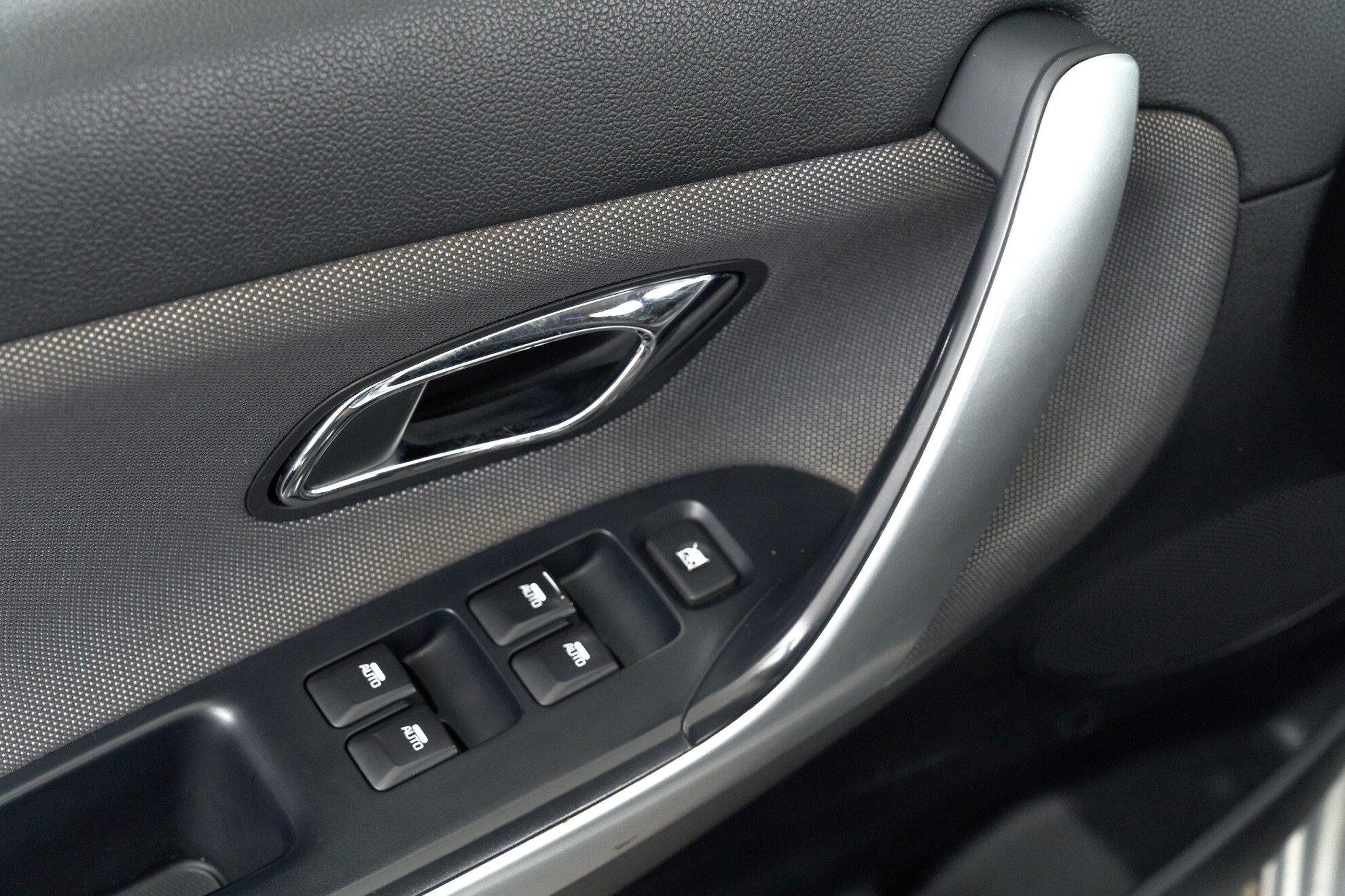 Kia Ceed 2012, серебряный
