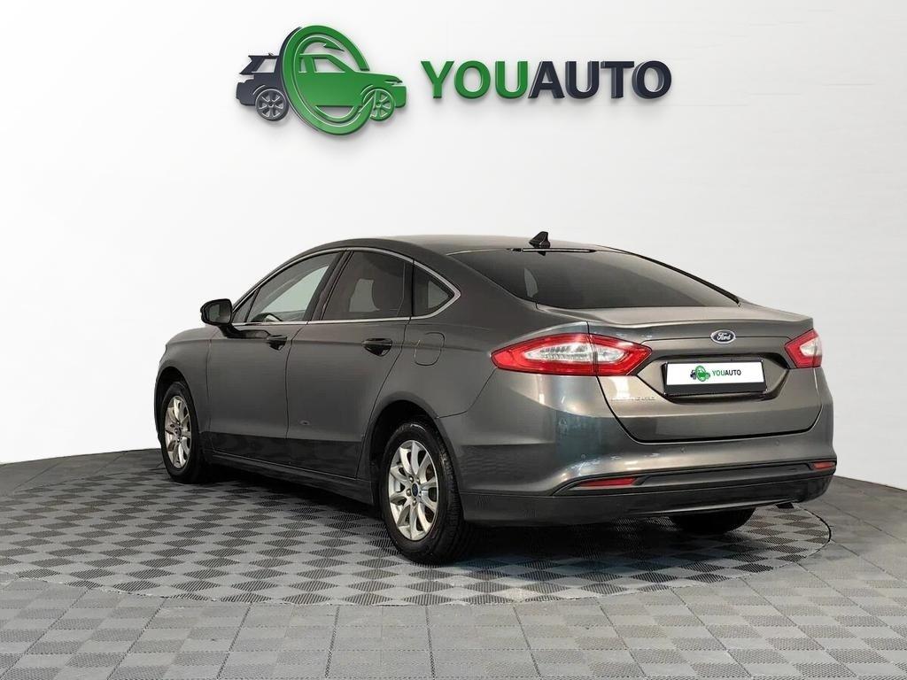 Ford Mondeo 2018, серый