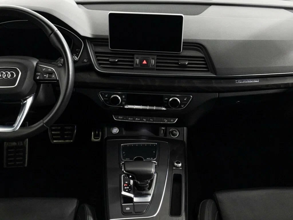Audi Q5 2017, белый