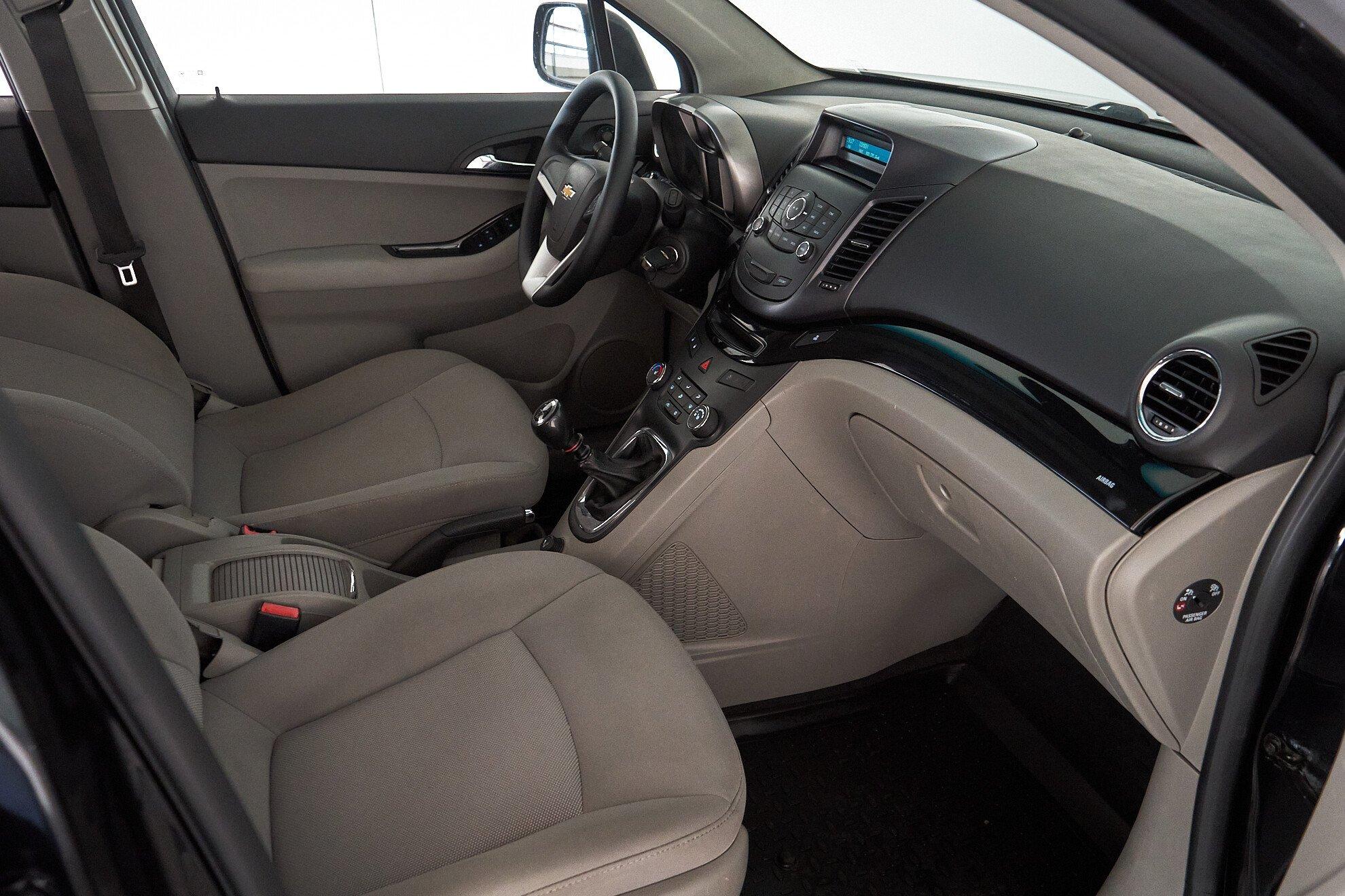 Chevrolet Orlando 2014, черный