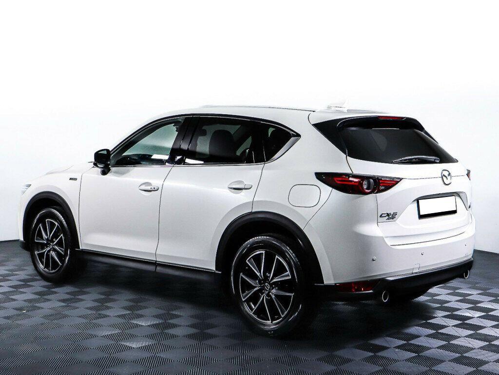 Mazda CX-5 2021, белый