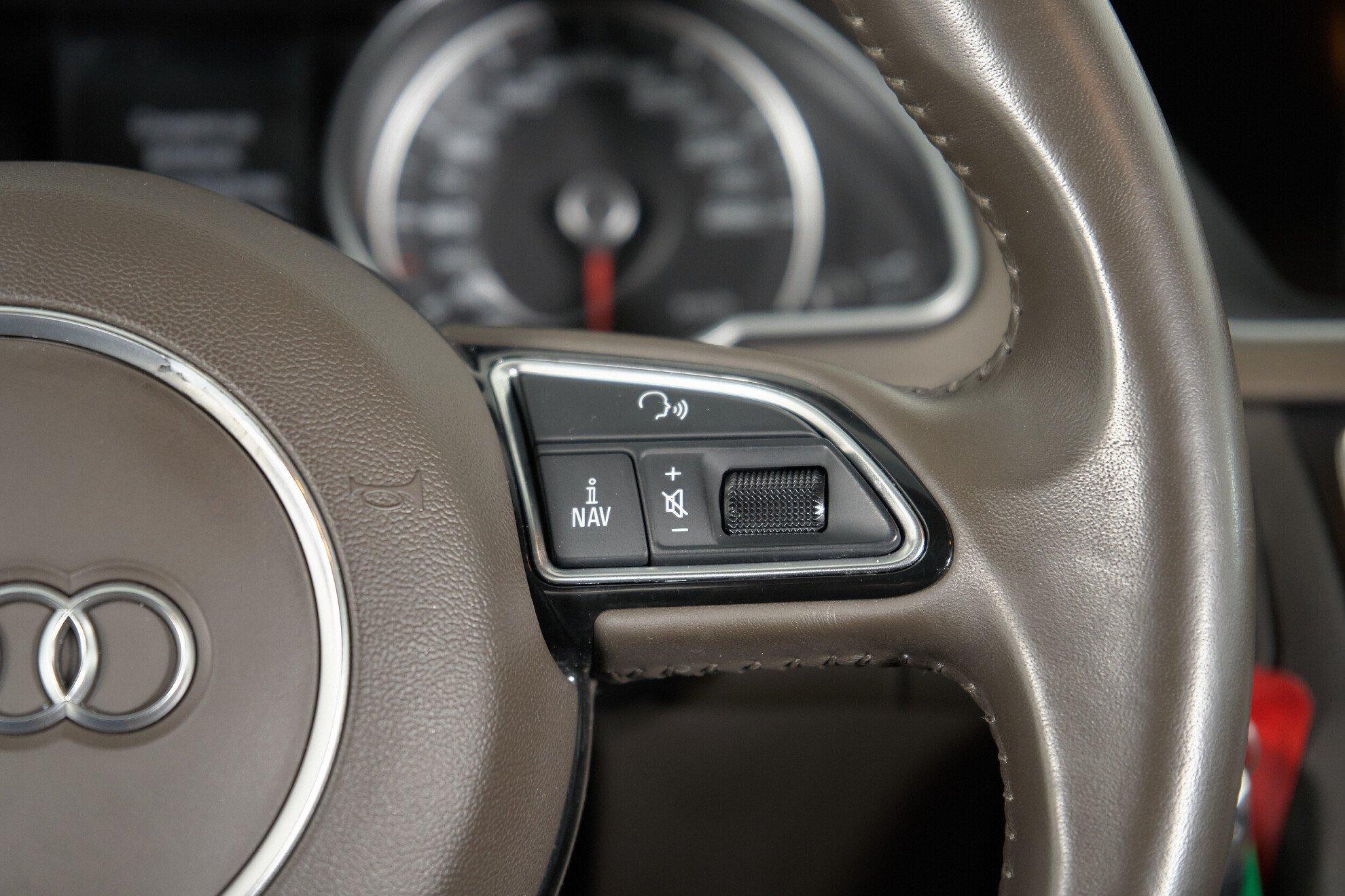 Audi A5 2013, белый