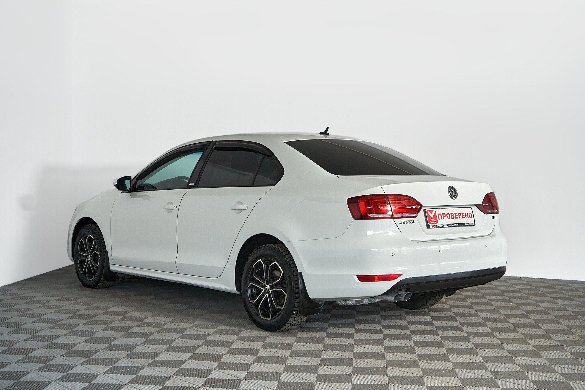 Volkswagen Jetta 2014, белый