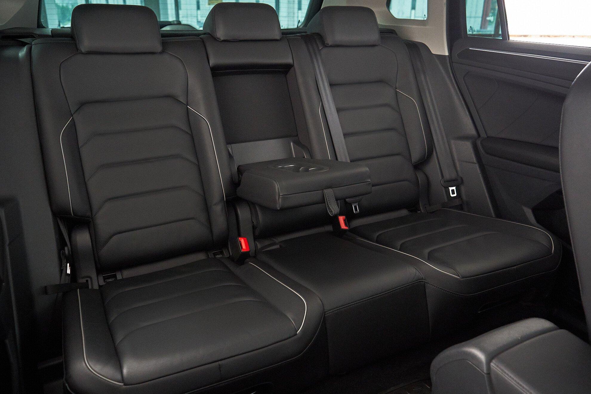 Volkswagen Tiguan 2017, черный