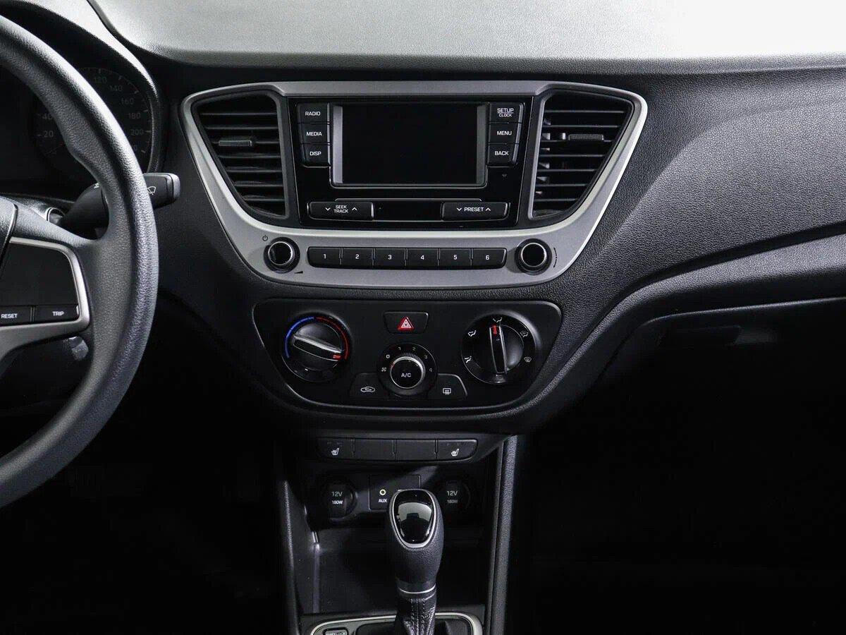 Hyundai Solaris 2019, черный