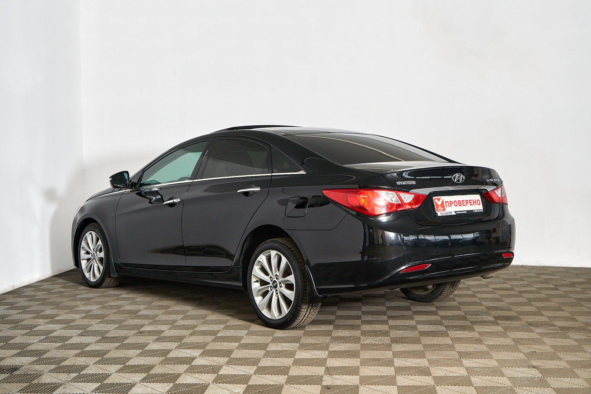 Hyundai Sonata 2011, черный